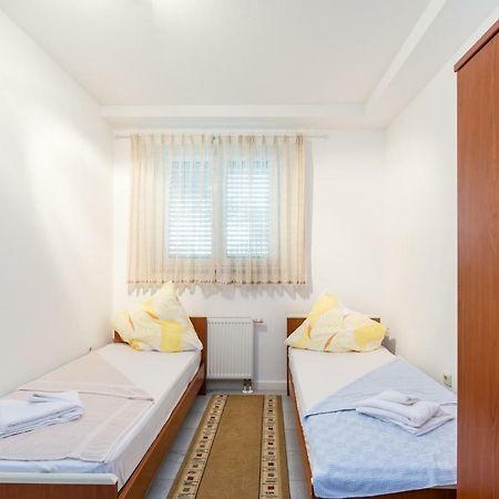 Apartments Victoria Задар Екстер'єр фото