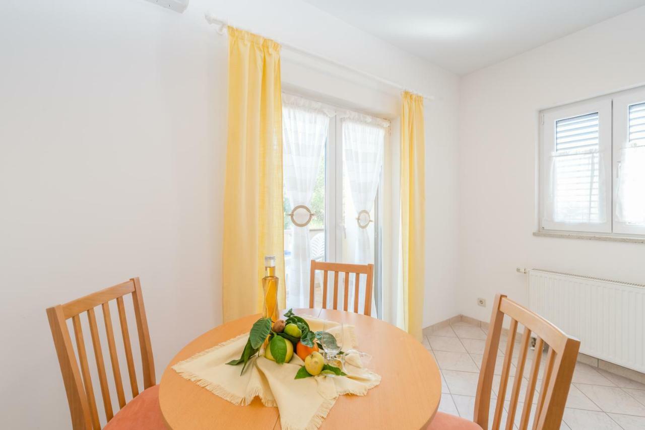 Apartments Victoria Задар Екстер'єр фото