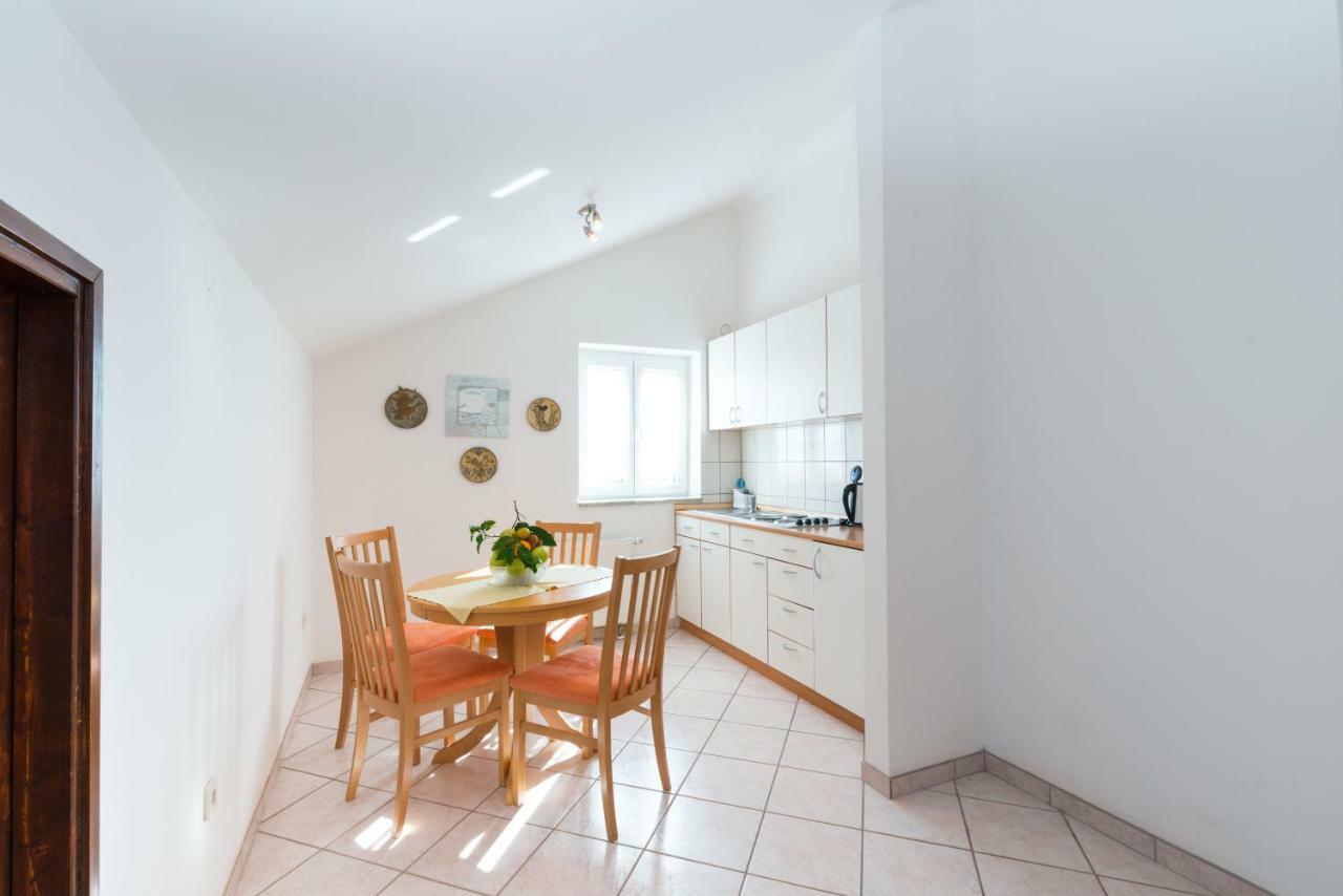 Apartments Victoria Задар Екстер'єр фото