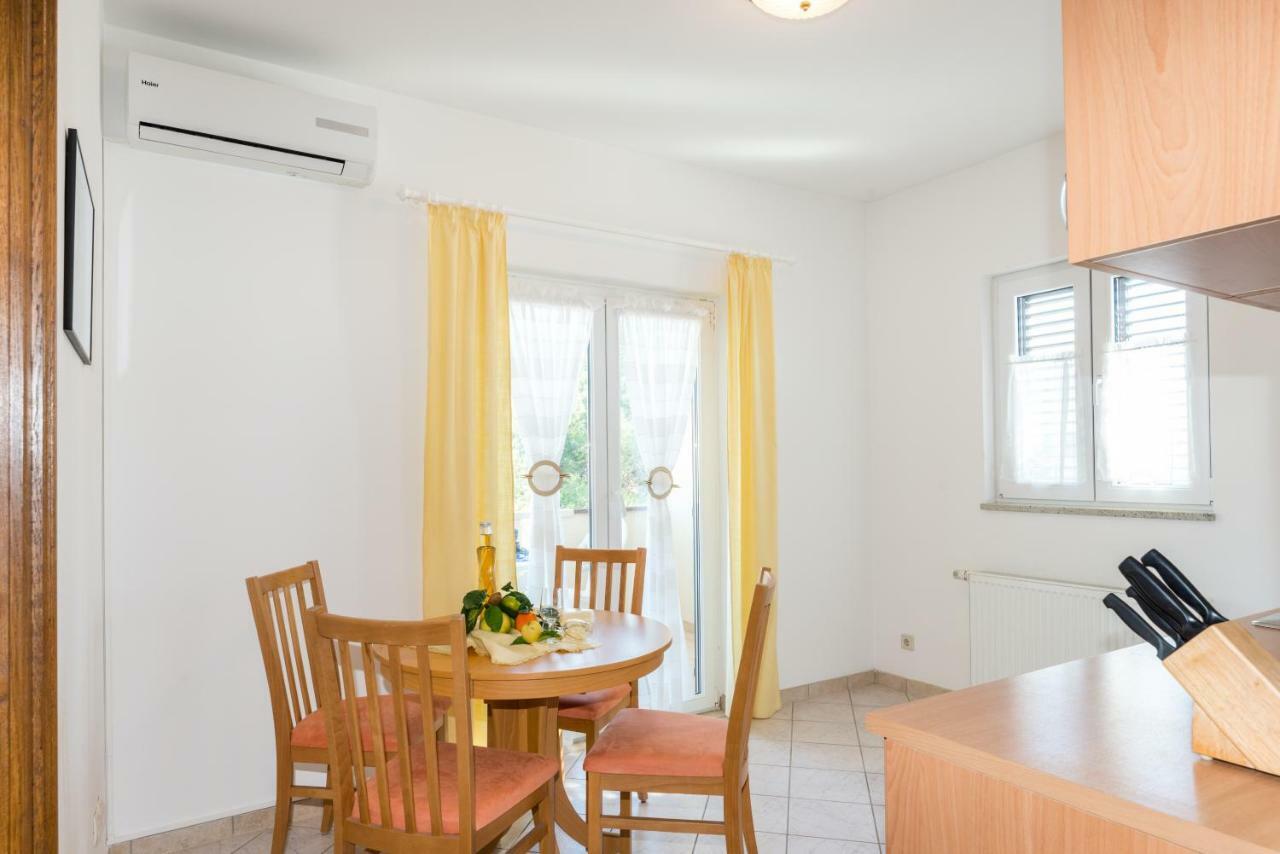 Apartments Victoria Задар Екстер'єр фото