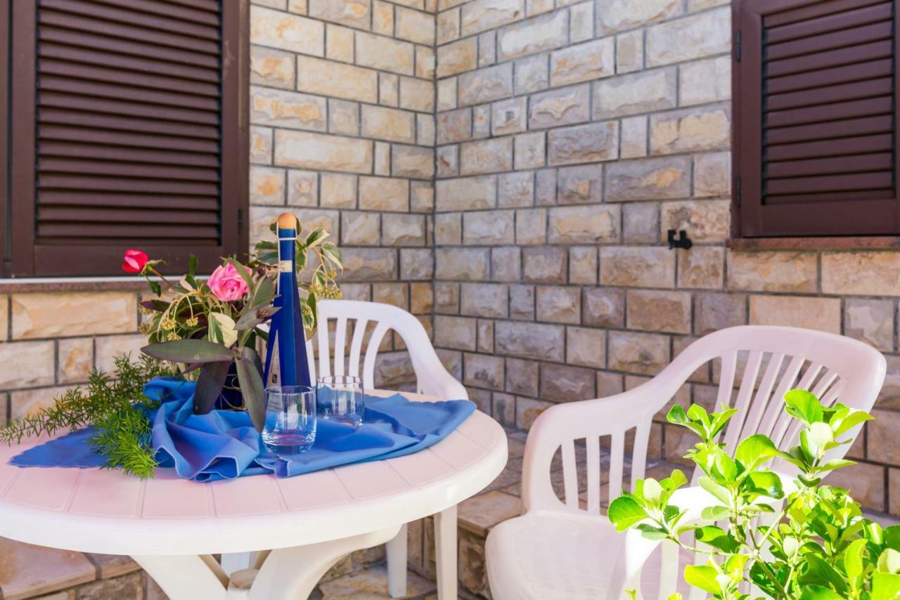 Apartments Victoria Задар Екстер'єр фото