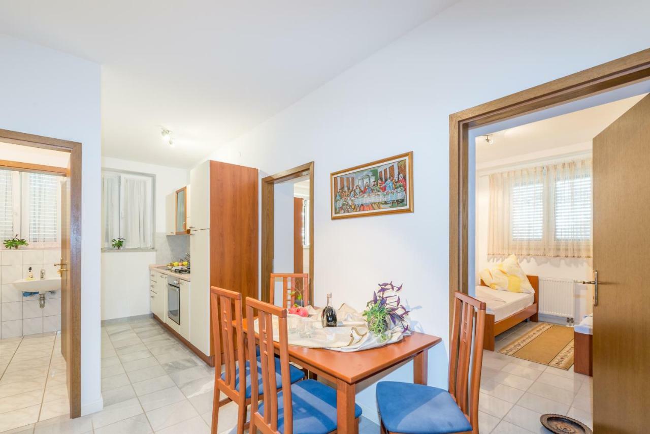 Apartments Victoria Задар Екстер'єр фото
